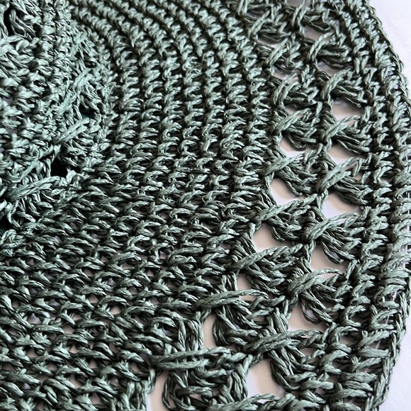 Aerie crochet floppy Sun hat - gorgeous green - Picture 2 of 3